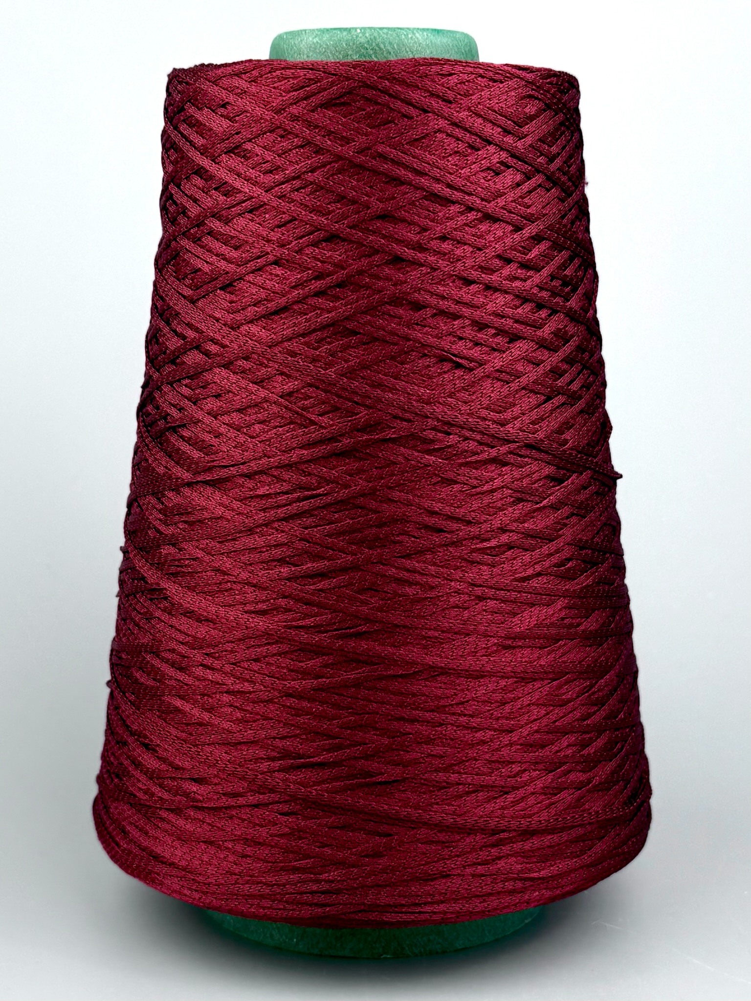 Art. Perla – 100 % Seidengarn 390 m / 100 g col. Bordeaux foto 2